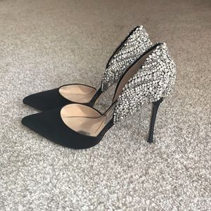 Badgley Mischka Volare Pump